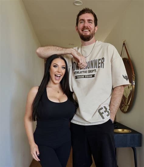 angela white noodlemagazibe|@ANGELAWHITE .